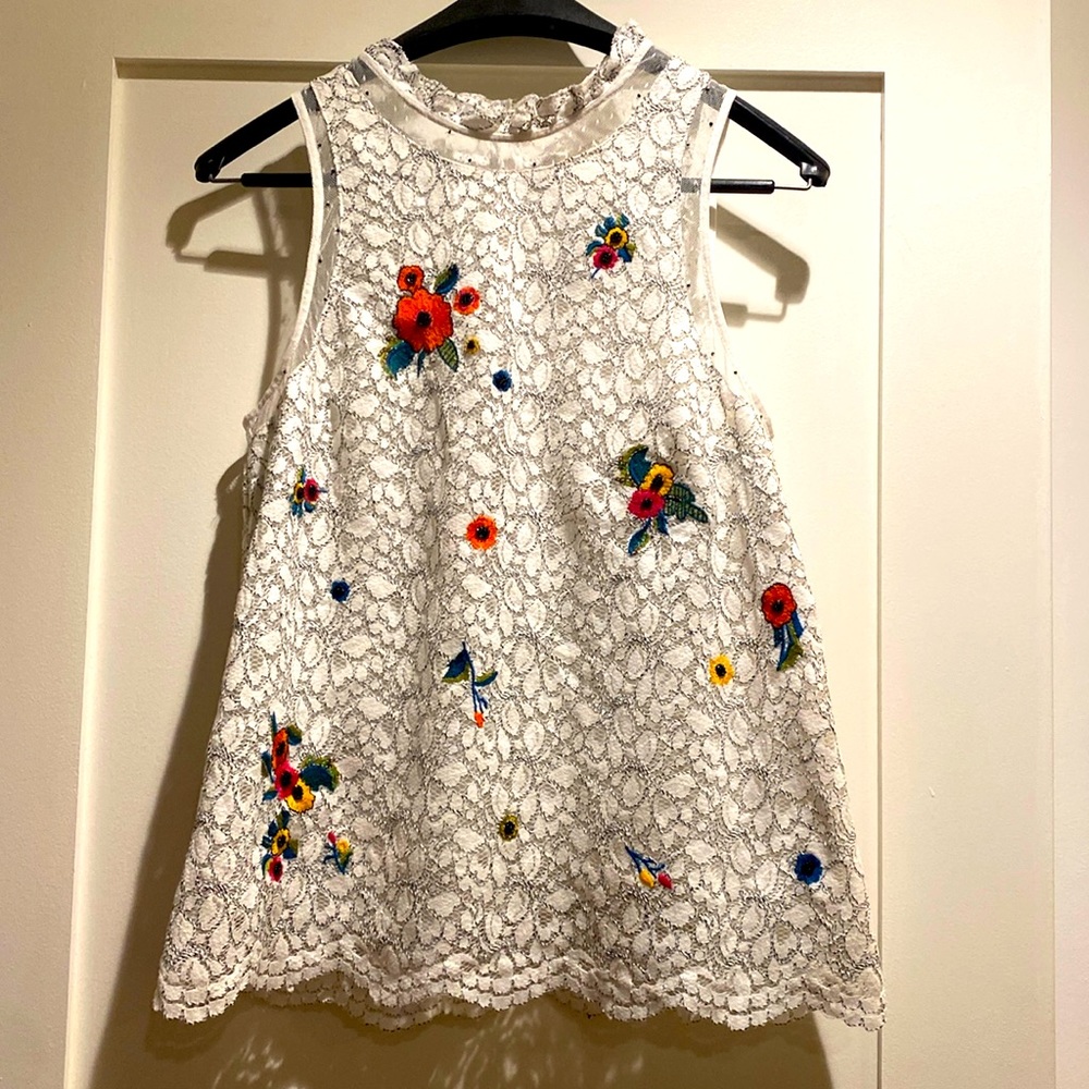 Super cute sleeveless top by Maeve. Size 10 - Picture 1 of 9